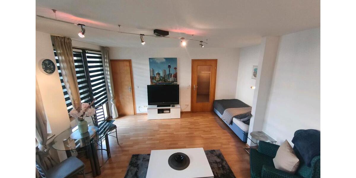 Etagenwohnung Düsseldorf Pempelfort - 1 Zimmer, 36 m&sup2;, 1.200&euro; | Angebot:25047333