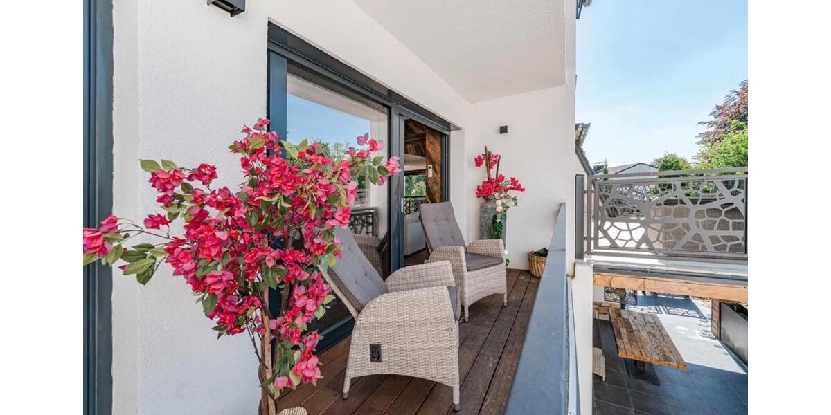 Villa Essen Stadtbezirk IX - 6 Zimmer, 307 m&sup2;, 400&euro; | Angebot:25926286