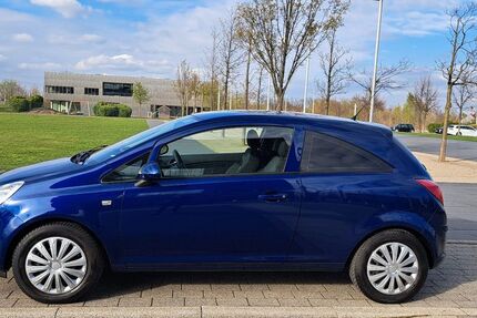 Opel Corsa 70.000 km 3.990 &euro; Essen OT Westviertel 45127