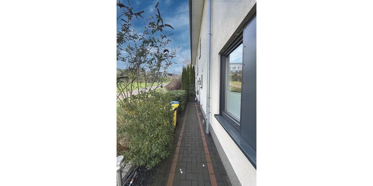 Erdgeschoßwohnung Wülfrath - 3 Zimmer, 96 m&sup2;, 1.180&euro; | Angebot:25918616