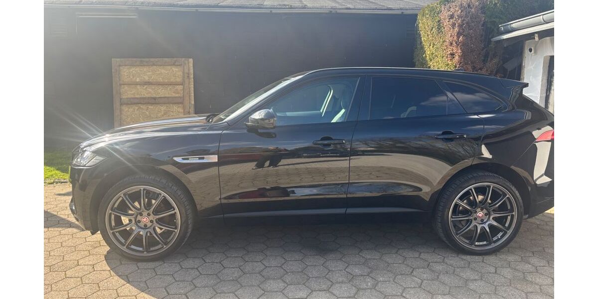 Jaguar F-Pace 99.000 km 22.999 &euro; Essen 45279