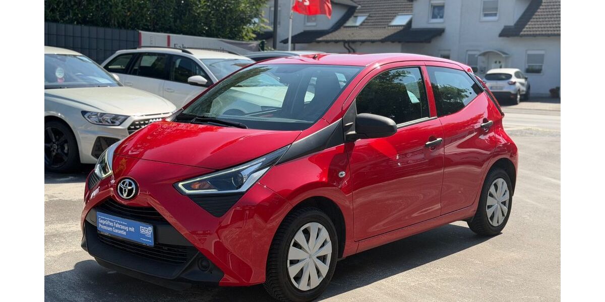 Toyota Aygo (X) 34.000 km 9.850 &euro; Remscheid 42899