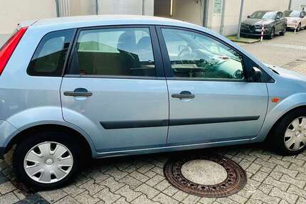 Ford Fiesta 130.560 km 2.000 &euro; Gelsenkirchen, Stadt 45894