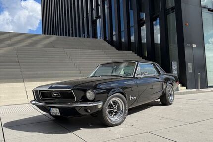 Ford Mustang 98.000 km 32.500 &euro; Düsseldorf 40221