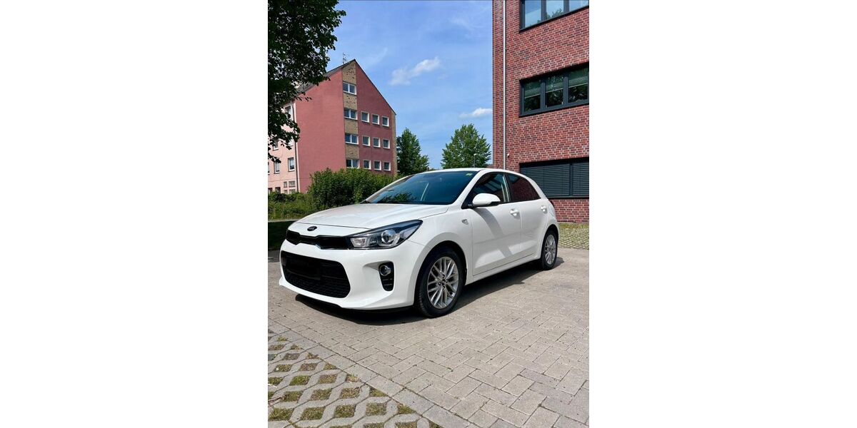 Kia Rio 159.000 km 5.950 &euro; Gelsenkirchen 45891
