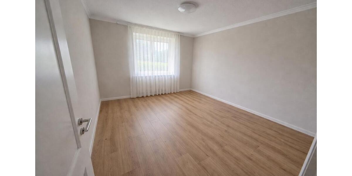 Terrassenwohnung Wuppertal Gemarkung Ronsdorf - 2 Zimmer, 64 m&sup2;, 185.000&euro; | Angebot:25638270