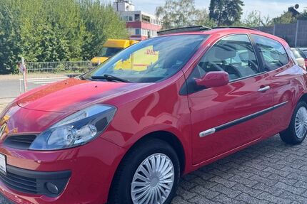 Renault Clio 152.000 km 4.499 &euro; Wuppertal 42285