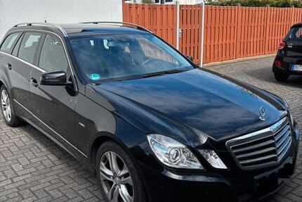 Mercedes-Benz E 200 150.640 km 10.200 &euro; Duisburg 47239