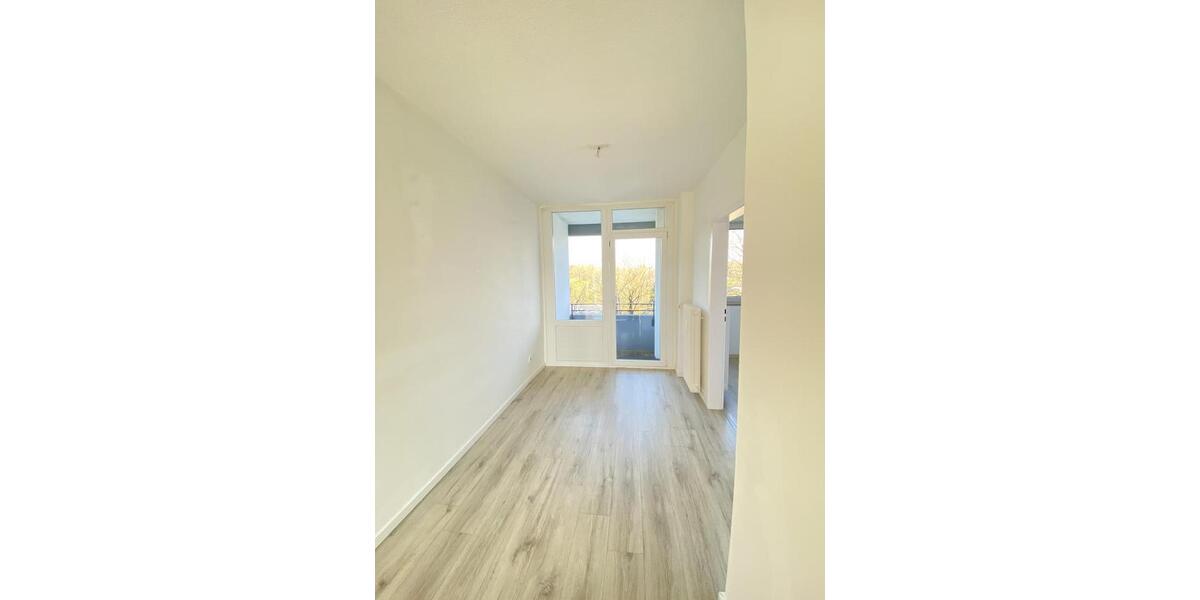 Etagenwohnung Solingen - 3 Zimmer, 73 m&sup2;, 779&euro; | Angebot:24489867