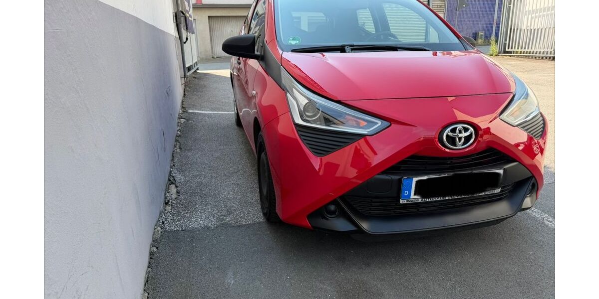 Toyota Aygo (X) 147.000 km 4.650 &euro; Wuppertal 42103