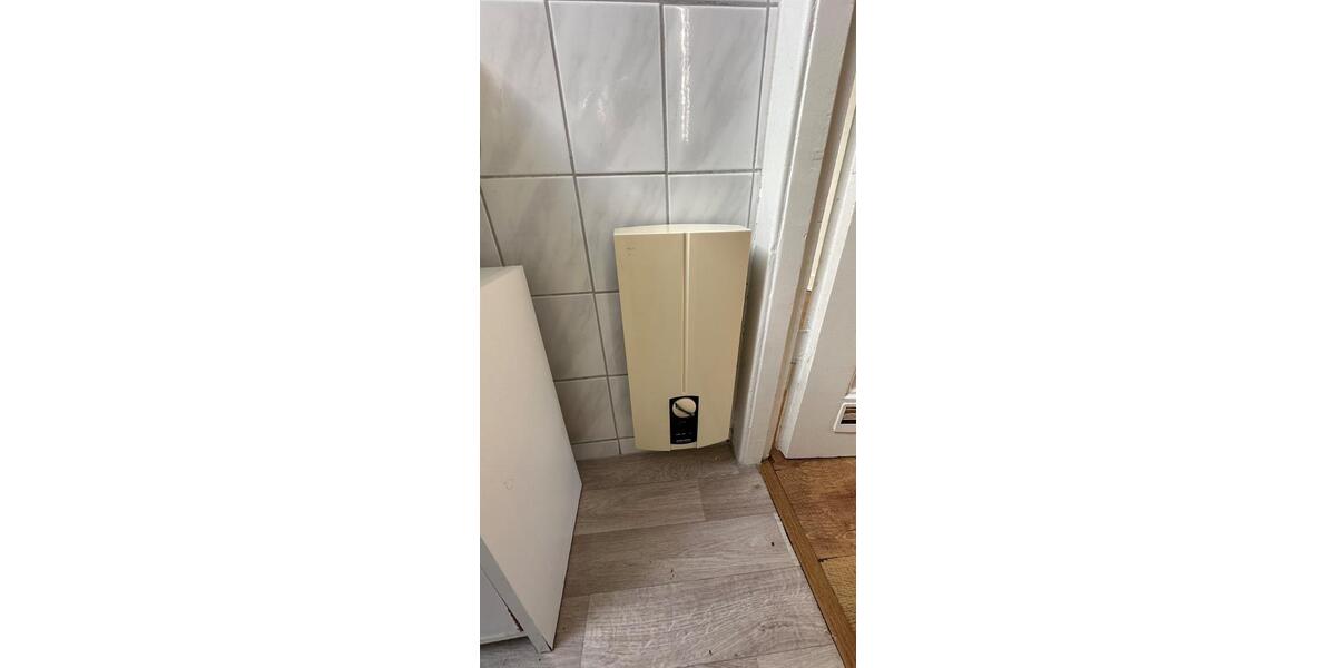 Dachgeschoßwohnung Neuss - 2 Zimmer, 50 m&sup2;, 520&euro; | Angebot:27549115
