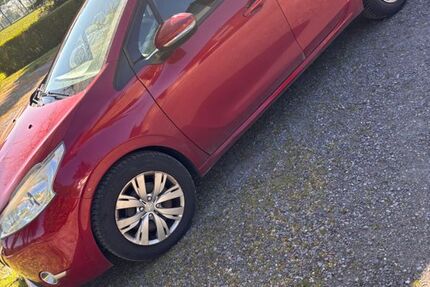 Peugeot 208 174.000 km 2.600 &euro; Bottrop 46244