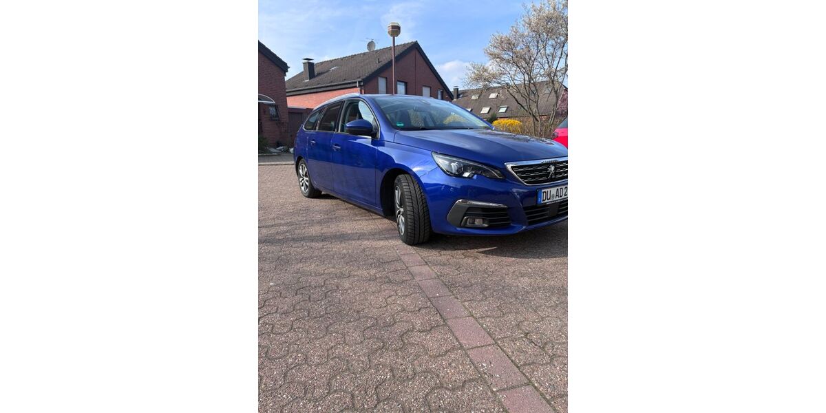 Peugeot 308 114.500 km 8.850 &euro; Duisburg 47259
