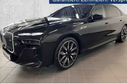 BMW i7 2.046 km 131.840 &euro; Solingen 42719
