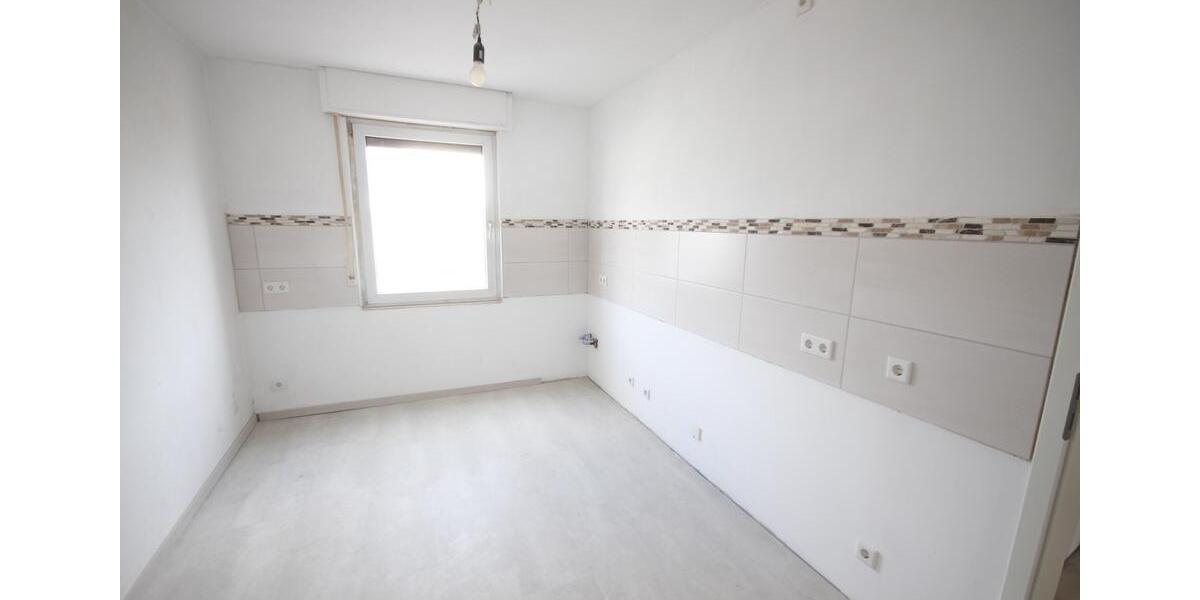 Hochparterre Solingen Mitte - 3 Zimmer, 80 m&sup2;, 750&euro; | Angebot:27536606