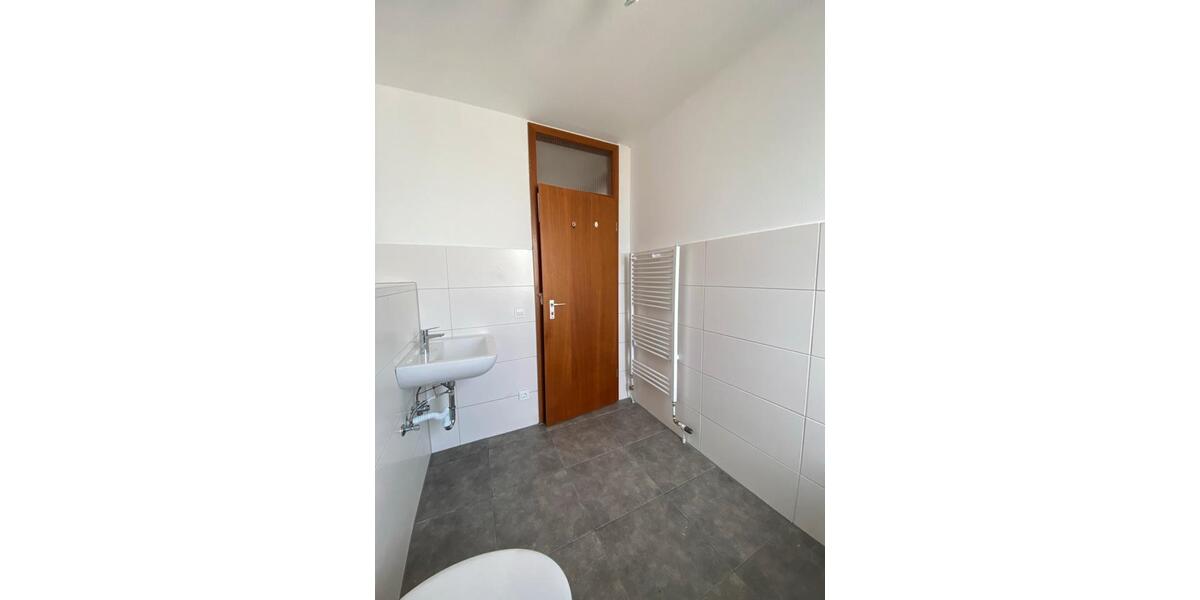Etagenwohnung Wuppertal - 2 Zimmer, 72 m&sup2;, 800&euro; | Angebot:27544330