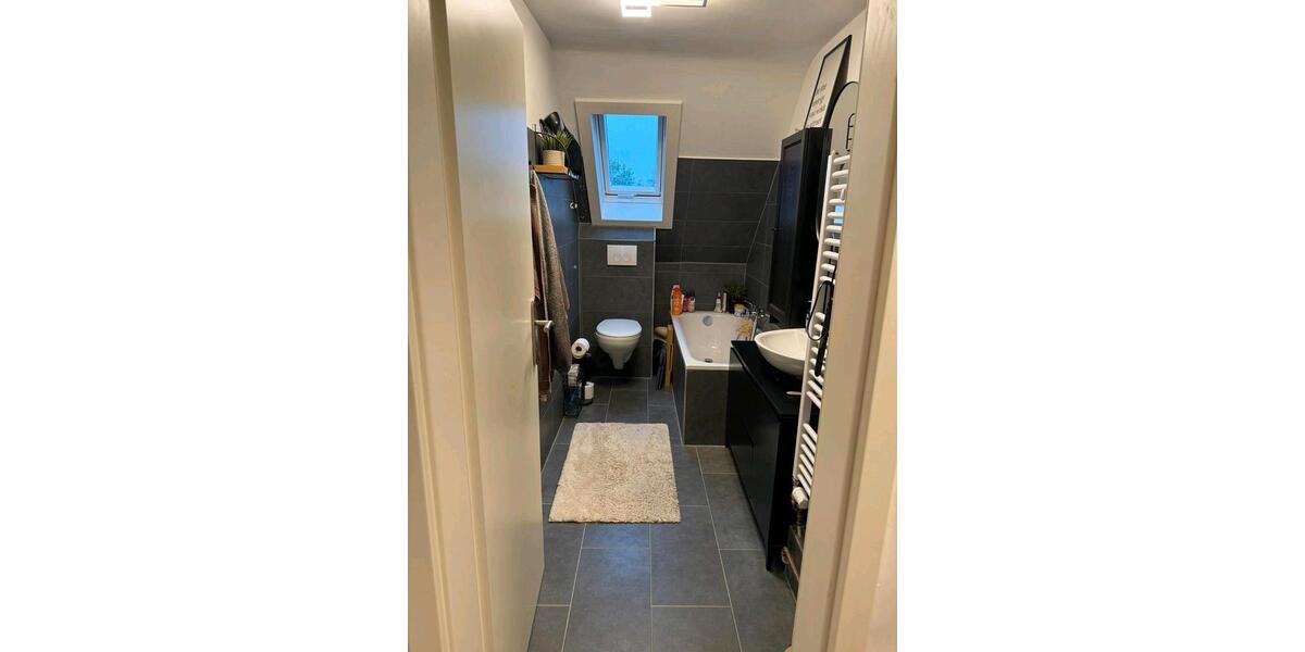 Dachgeschoßwohnung Bochum Eppendorf - 4 Zimmer, 80 m&sup2;, 173.000&euro; | Angebot:27532384