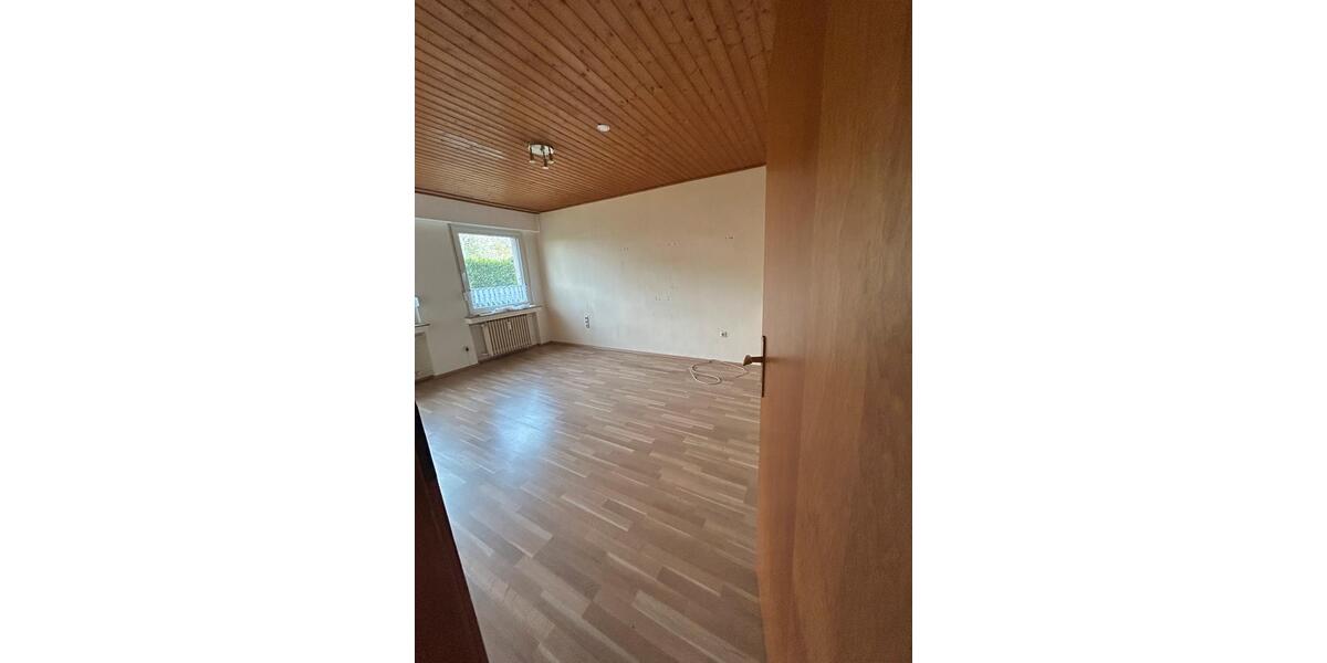 Etagenwohnung Bochum Bochum-Mitte - 3 Zimmer, 100 m&sup2;, 800&euro; | Angebot:26045502