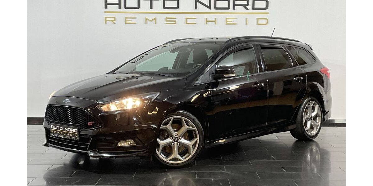 Ford Focus 135.300 km 11.490 &euro; Remscheid 42897