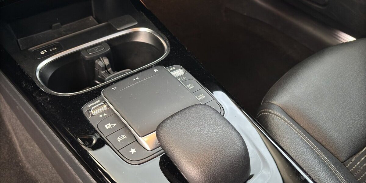 Mercedes-Benz CLA 180 Shooting Brake d Autom.MBUX AHK 152.593 km 11.400 &euro; Wuppertal 42327