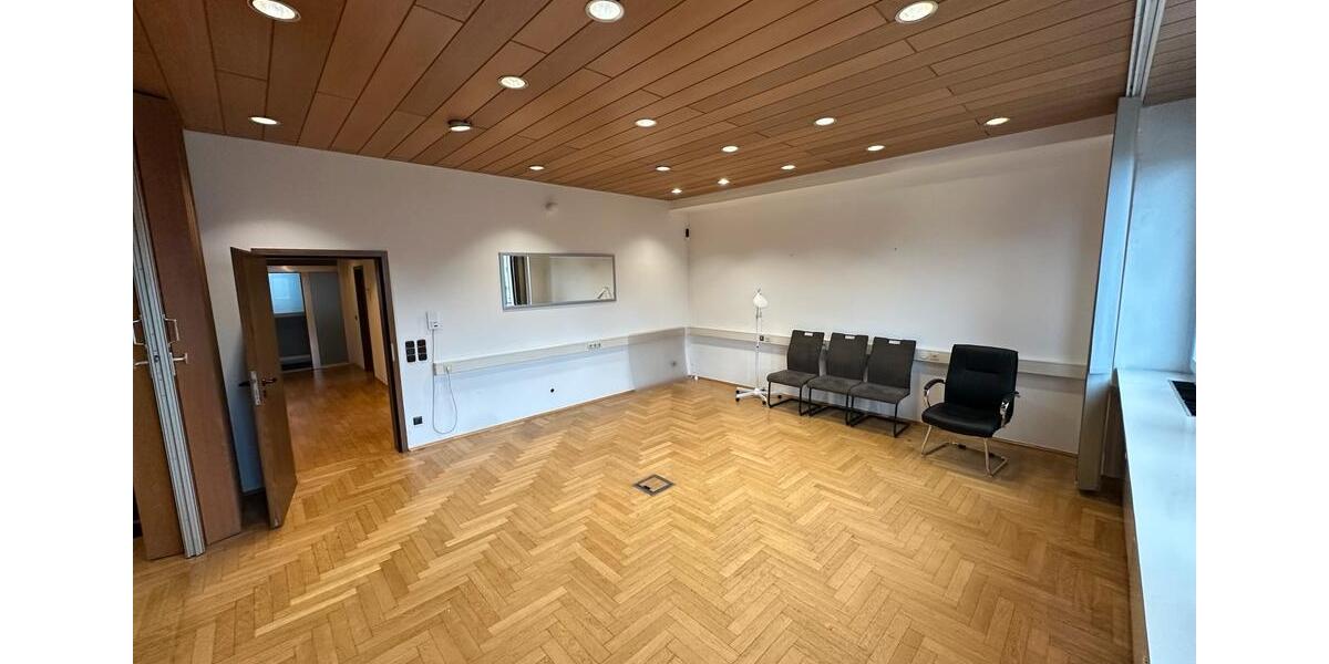 Gewerbeobjekt Essen Stadtbezirk IV - 1.300&euro; | Angebot:24990548