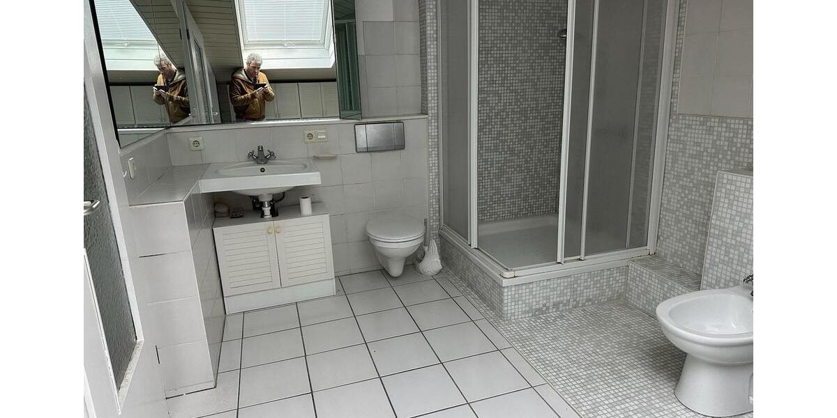 Einfamilienhaus Düsseldorf Stadtbezirk 3 - 6 Zimmer, 140 m&sup2;, 3.500&euro; | Angebot:25306326