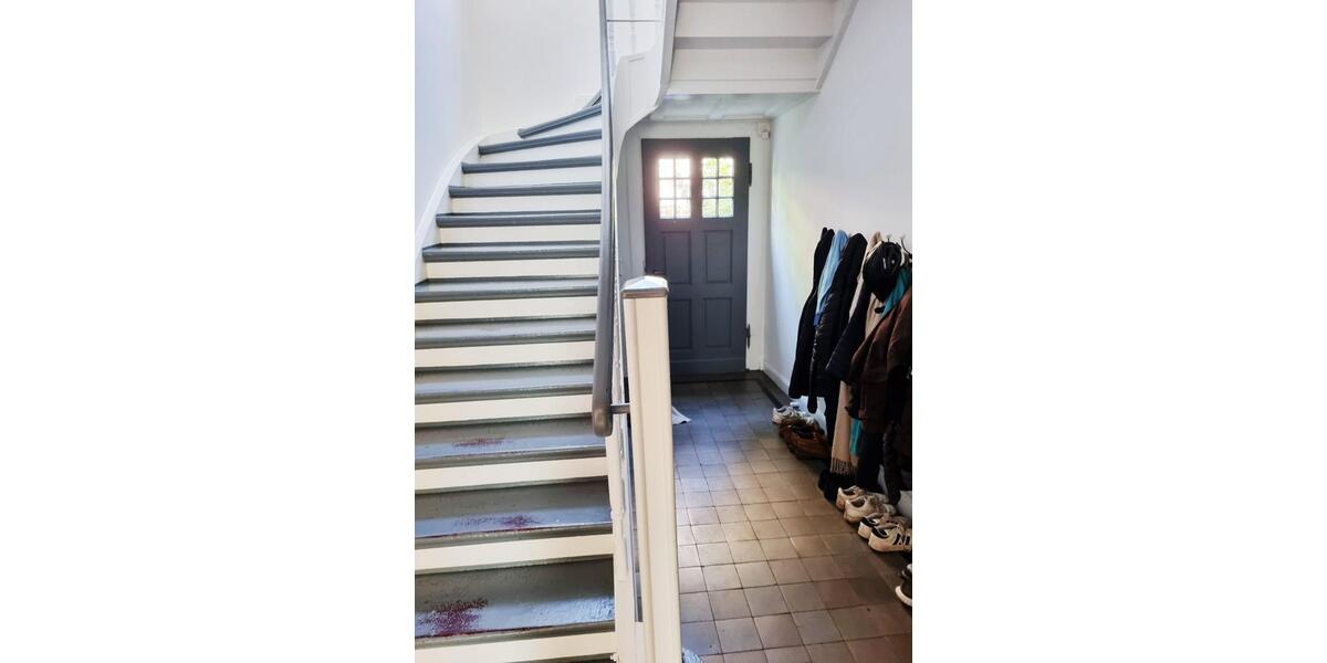 Einfamilienhaus Wuppertal Cronenberg - 9 Zimmer, 180 m&sup2;, 549.000&euro; | Angebot:27430347
