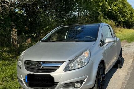 Opel Corsa 125.000 km 3.499 &euro; Düsseldorf 40211