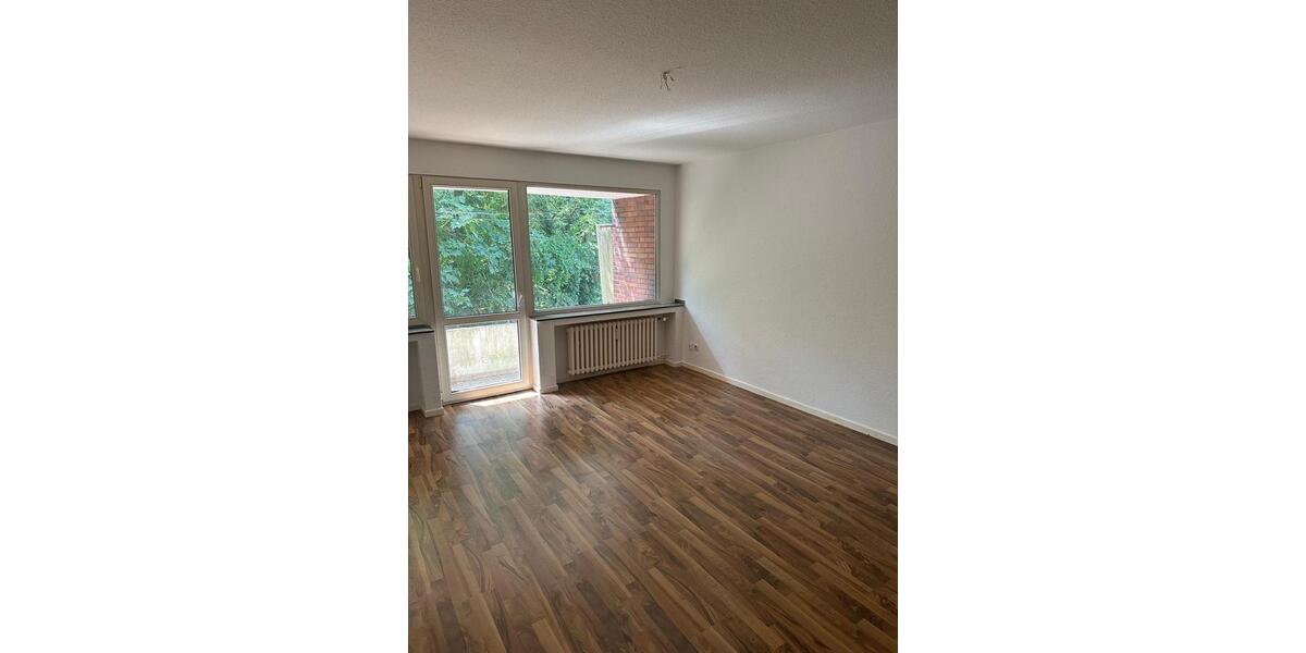Etagenwohnung Duisburg Hamborn - 2 Zimmer, 65 m&sup2;, 420&euro; | Angebot:25853486