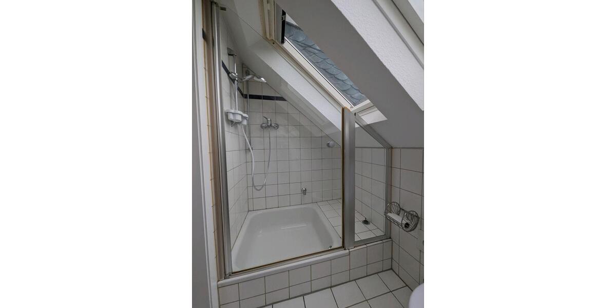 Dachgeschoßwohnung Remscheid Lüttringhausen - 3 Zimmer, 60 m&sup2;, 550&euro; | Angebot:27572028