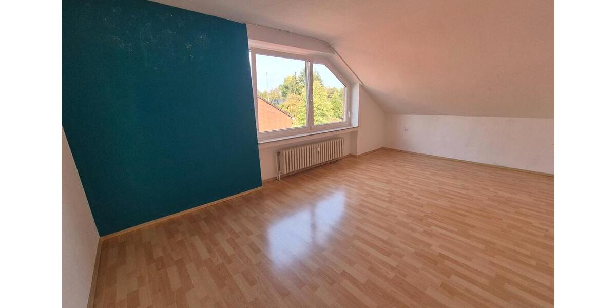 Dachgeschoßwohnung Duisburg Rheinhausen - 2 Zimmer, 64 m&sup2;, 450&euro; | Angebot:27585770