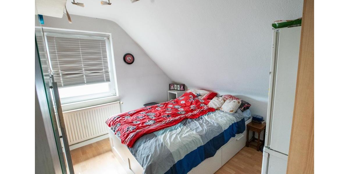 Dachgeschoßwohnung Solingen Ohligs - 3 Zimmer, 50 m&sup2;, 145.000&euro; | Angebot:26875521
