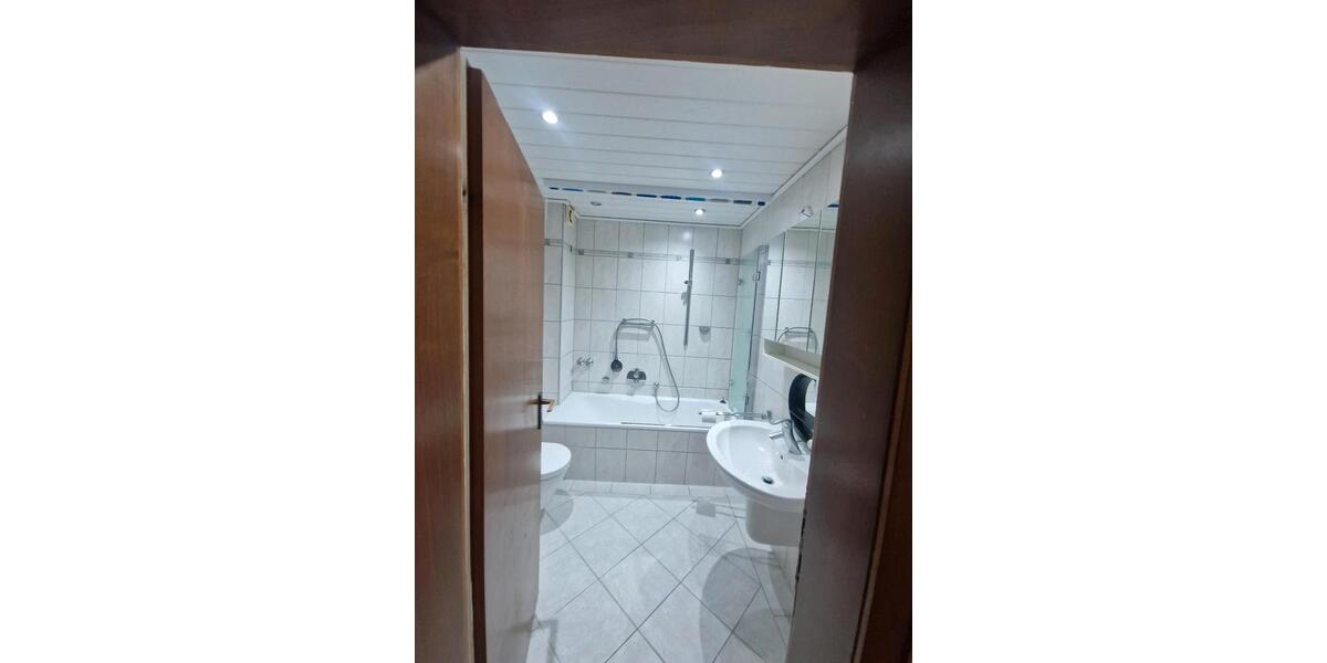 Etagenwohnung Herne Wanne-Bickern - 3.5 Zimmer, 90 m&sup2;, 170.000&euro; | Angebot:27226304