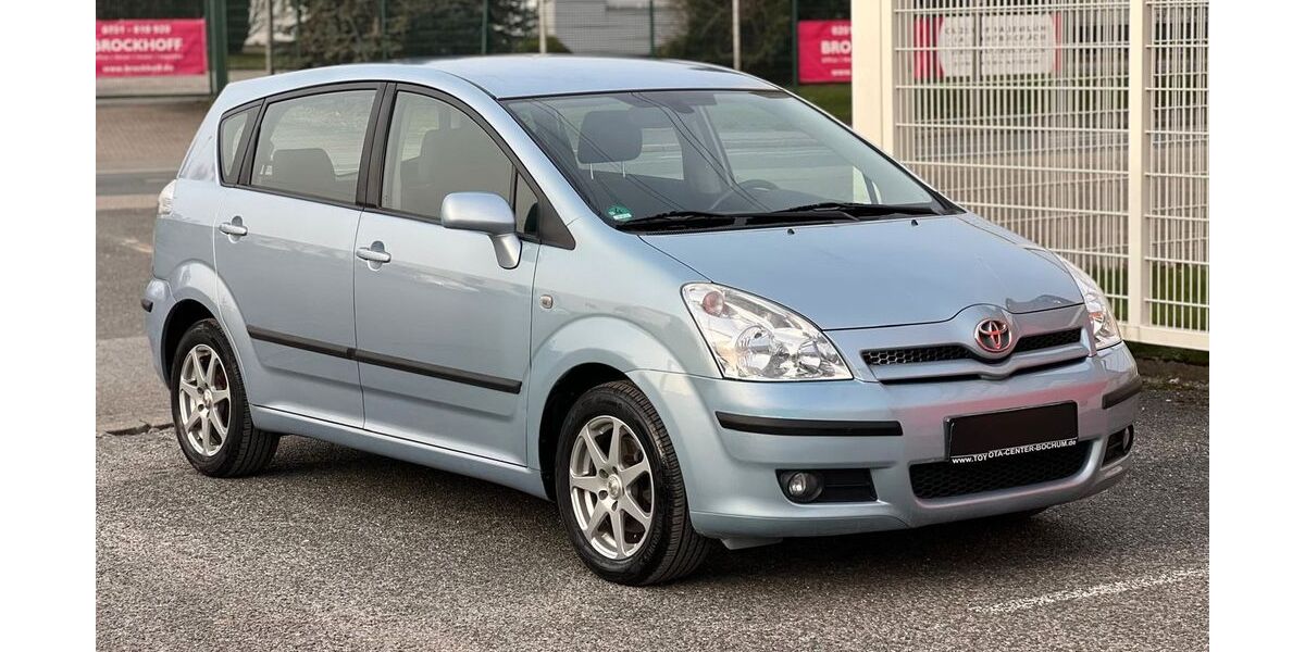 Toyota Corolla Verso 112.000 km 5.300 &euro; Essen 45329