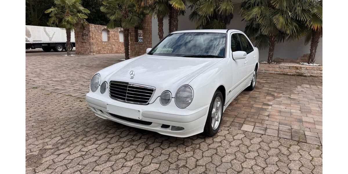 Mercedes-Benz E 220 179.022 km 6.000 &euro; LANGENFELD 40764