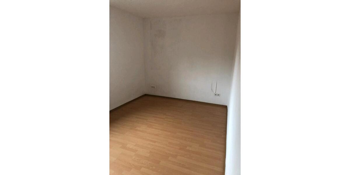 Etagenwohnung Duisburg Hochheide - 3 Zimmer, 75 m&sup2;, 900&euro; | Angebot:26039385