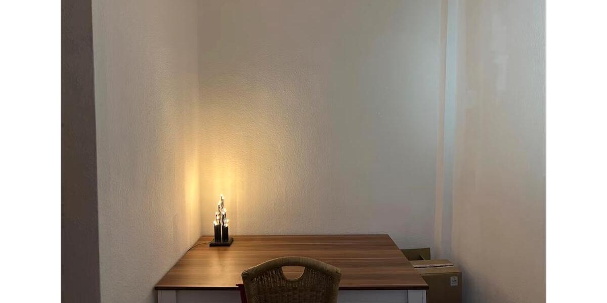Etagenwohnung Düsseldorf Pempelfort - 2 Zimmer, 72 m&sup2;, 1.499&euro; | Angebot:27567528