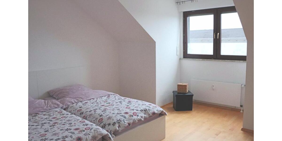 Etagenwohnung Solingen Burg - 3 Zimmer, 81 m&sup2;, 728&euro; | Angebot:27553994
