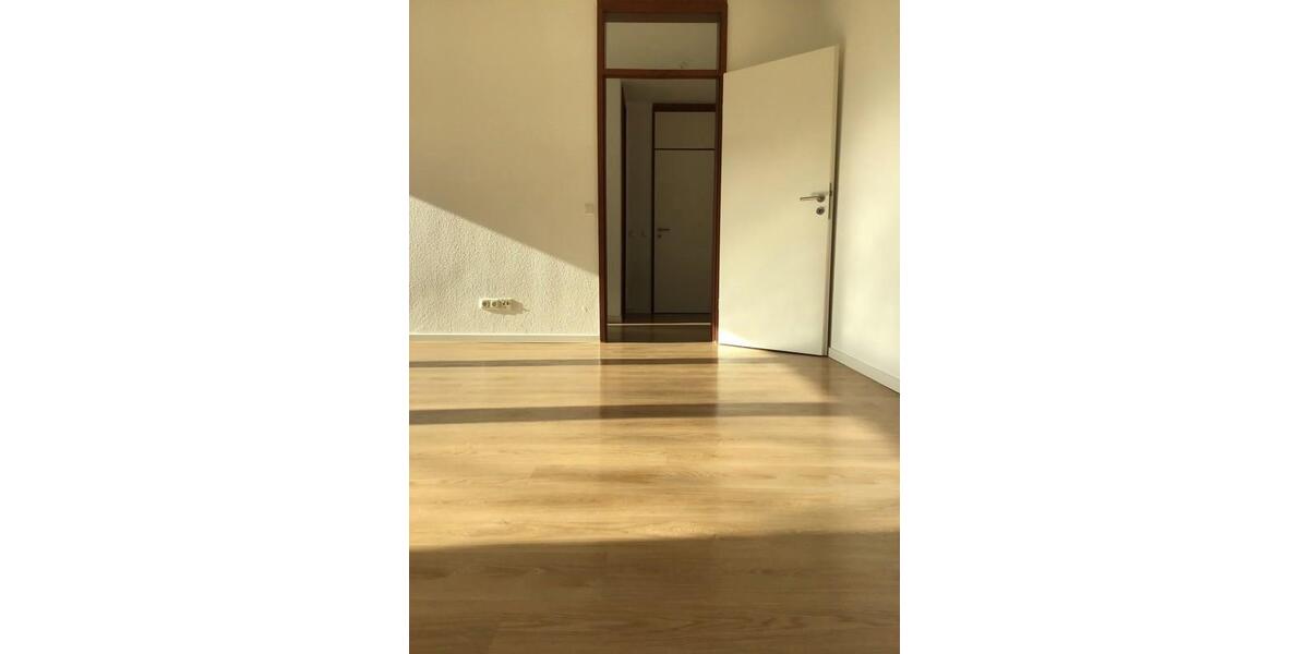 Erdgeschoßwohnung Essen Stadtbezirk VII - 2 Zimmer, 65 m&sup2;, 503&euro; | Angebot:25153974