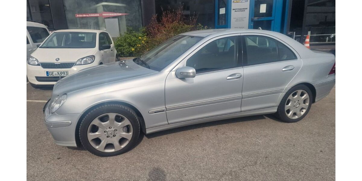 Mercedes-Benz C 320 73.000 km 8.999 &euro; Gelsenkirchen 45884