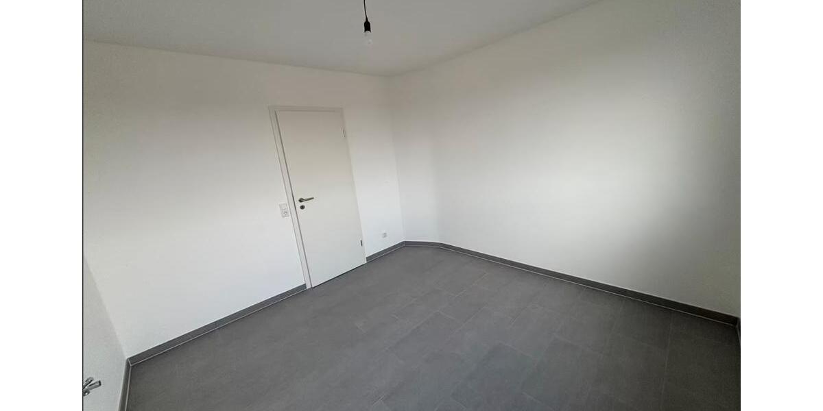 Dachgeschoßwohnung Düsseldorf Lörick - 2 Zimmer, 67 m&sup2;, 995&euro; | Angebot:25844812