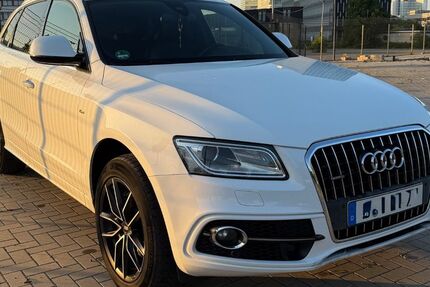Audi Q5 292.500 km 10.000 &euro; Düsseldorf 40219