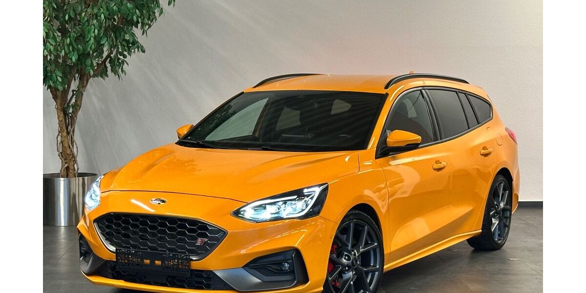 Ford Focus 27.000 km 19.999 &euro; Wuppertal 42279