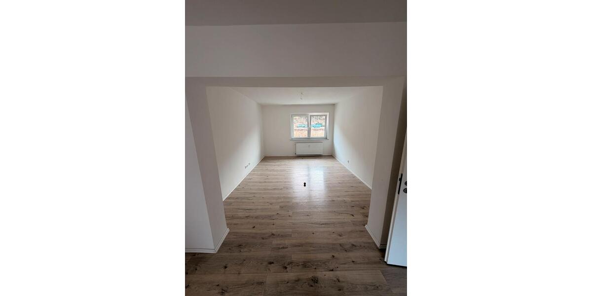 Etagenwohnung Ennepetal - 4 Zimmer, 100 m&sup2;, 1.260&euro; | Angebot:25815757