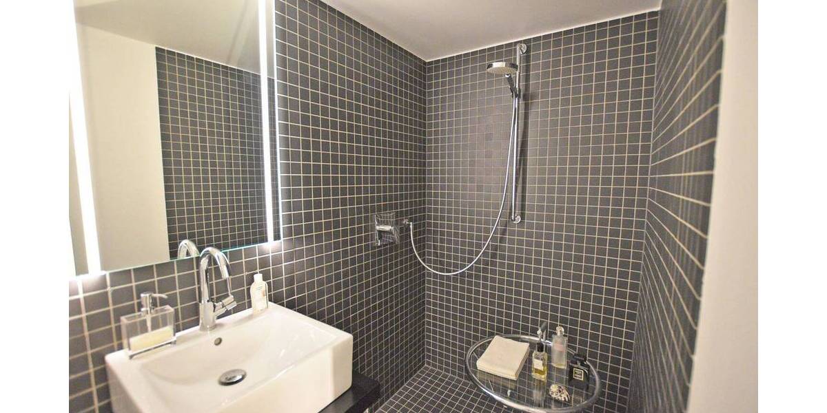 Etagenwohnung Düsseldorf Oberkassel - 5 Zimmer, 269 m&sup2;, 1.695.000&euro; | Angebot:26816806
