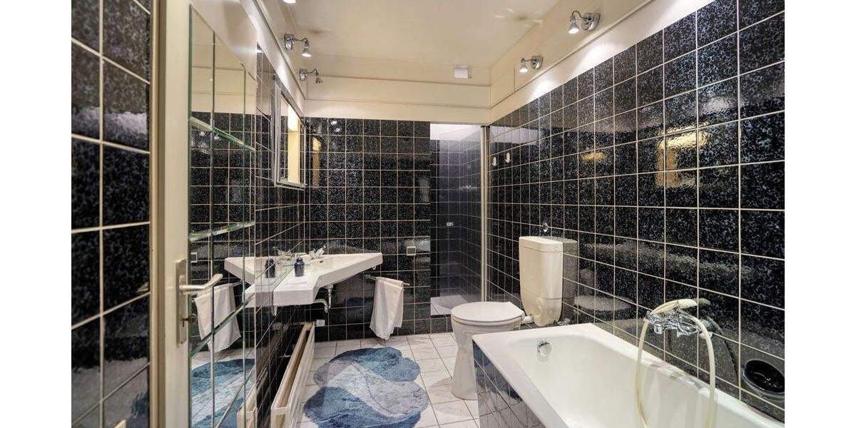 Mehrfamilienhaus, Wohnhaus Bochum Wiemelhausen - 9 Zimmer, 275 m&sup2;, 695.000&euro; | Angebot:25687045