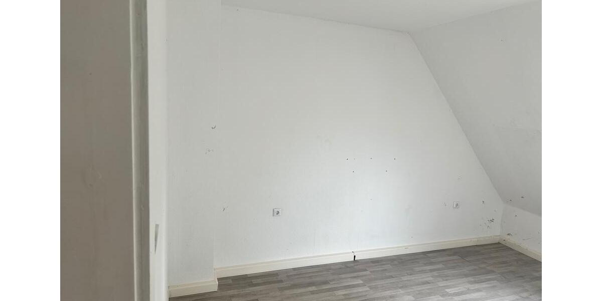 Dachgeschoßwohnung Remscheid - 3 Zimmer, 55 m&sup2;, 520&euro; | Angebot:27549180