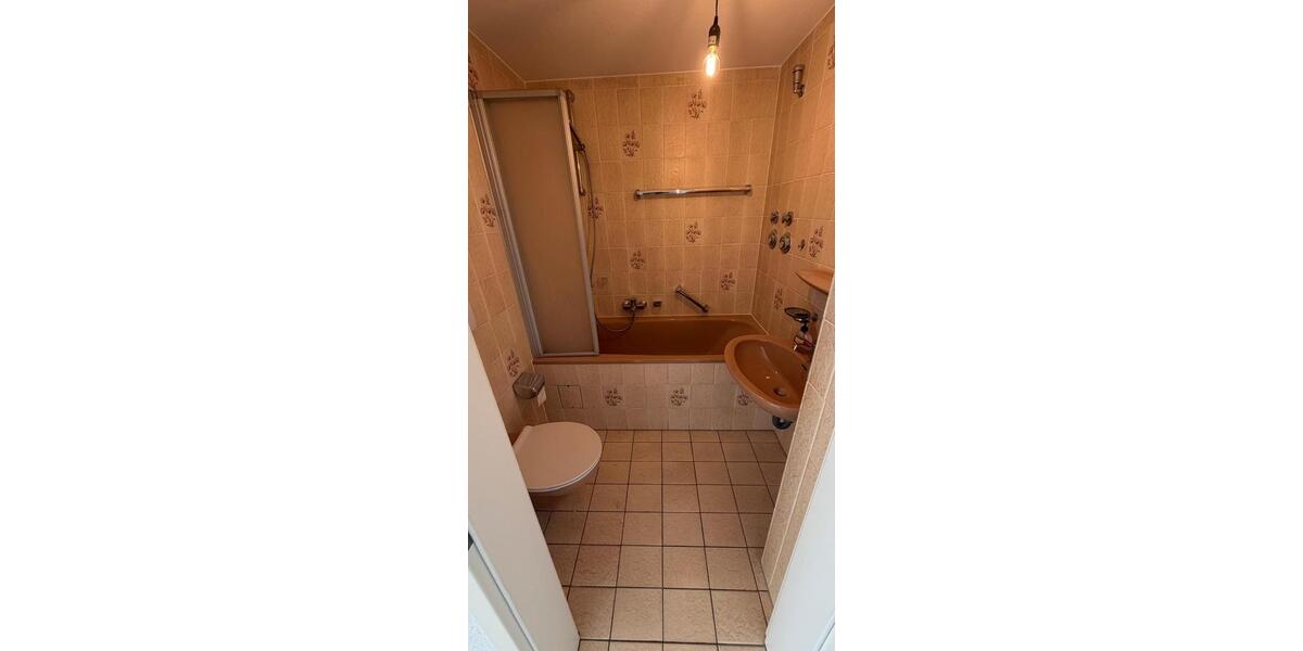 Etagenwohnung Wuppertal Dönberg - 1 Zimmer, 43 m&sup2;, 500&euro; | Angebot:25972379