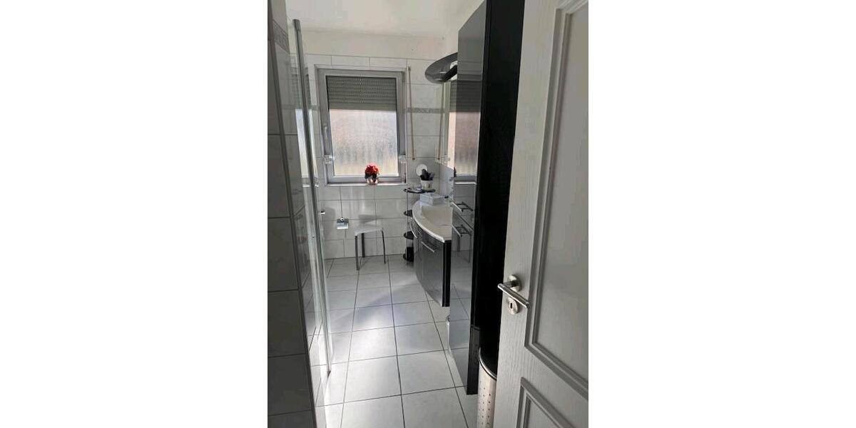 Etagenwohnung Essen Stadtbezirk III - 3 Zimmer, 117 m&sup2;, 195.000&euro; | Angebot:26799528