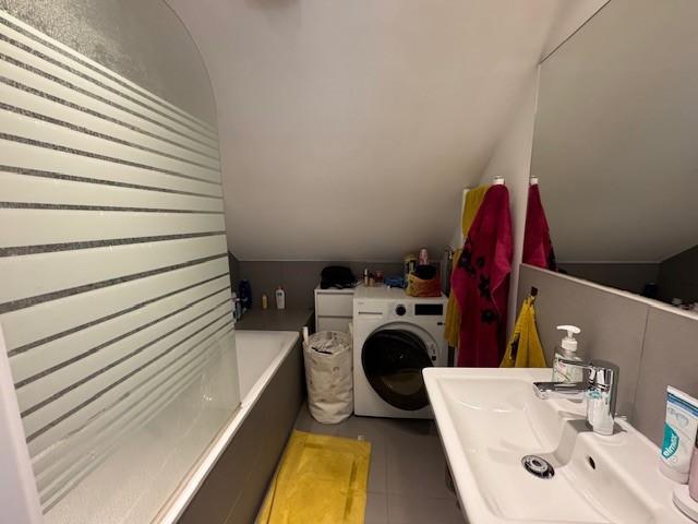 Dachgeschoßwohnung Düsseldorf Derendorf - 1 Zimmer, 33 m&sup2;, 531&euro; | Angebot:25880788